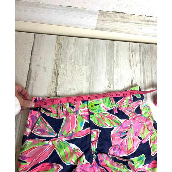 Lilly Pulitzer Women’s 2 Callahan Navy Blue Pink floral Summer Shorts Designer - Picture 5 of 7